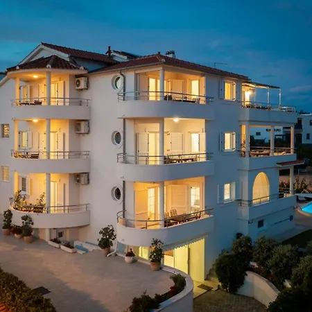 Villa Vodice * 沃迪切