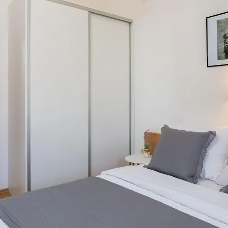 Villa Vodice 아파트