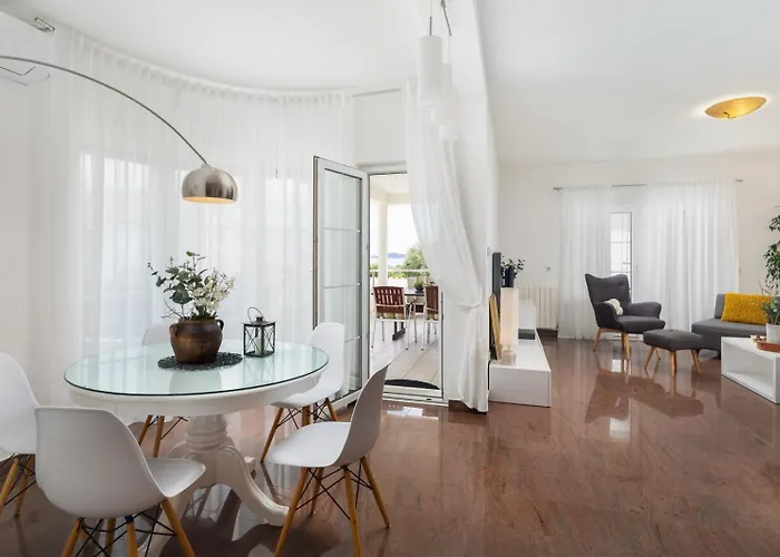 Villa Vodice * Vodice